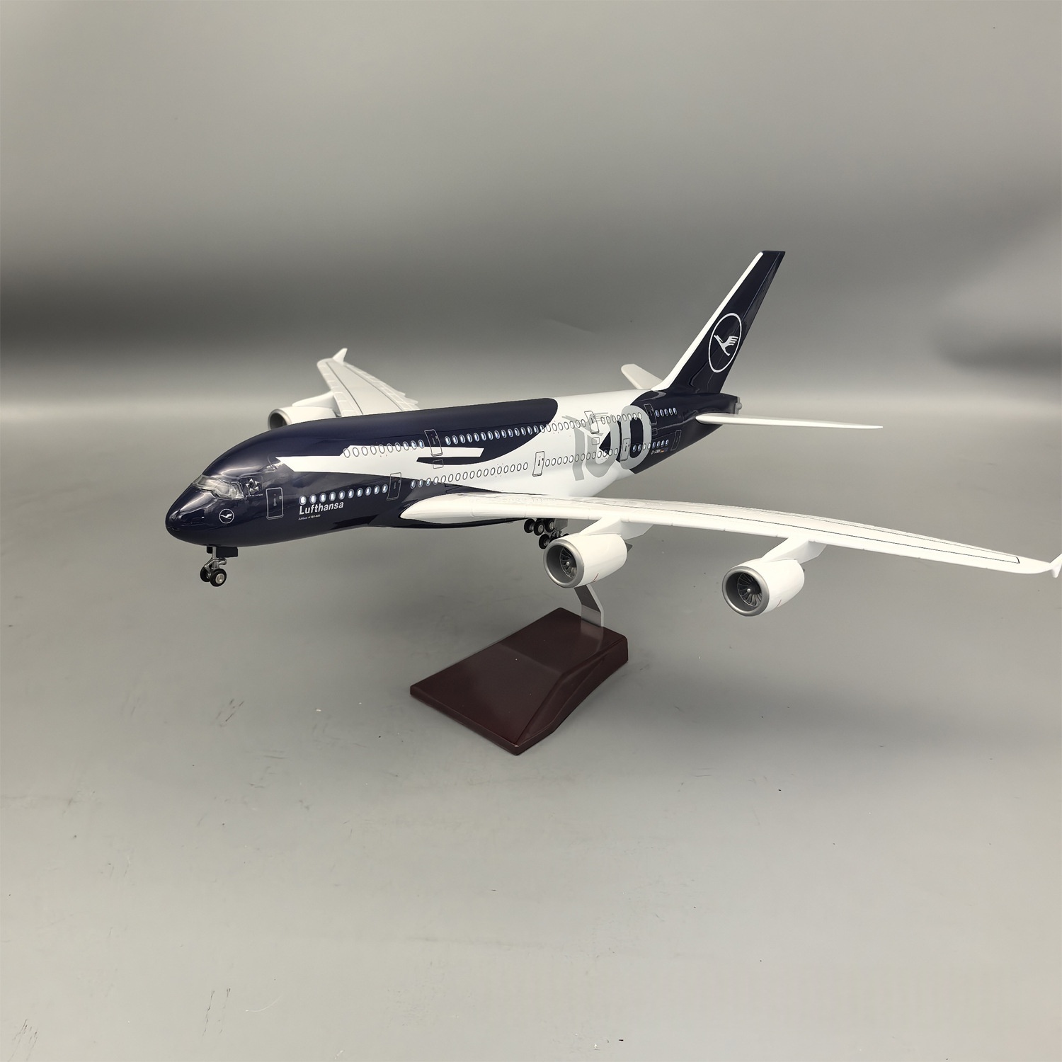 새로운 45cm 루프트한자 A380 100주년 기념 수 - Model Kit New 리뷰 및 가격