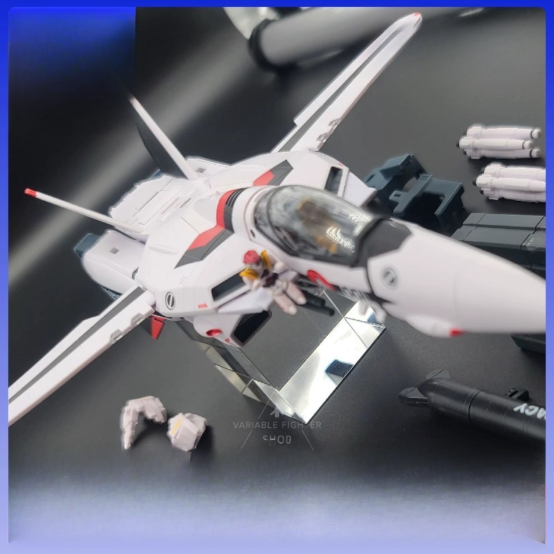 마크로스 VF-1S 이치요의 발키리 변신형 전투기 오리 - Model Kit Valkyrie 리뷰 및 가격